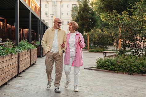 rencontres seniors femmes|Rencontre seniors : l’amour après 50 ans 